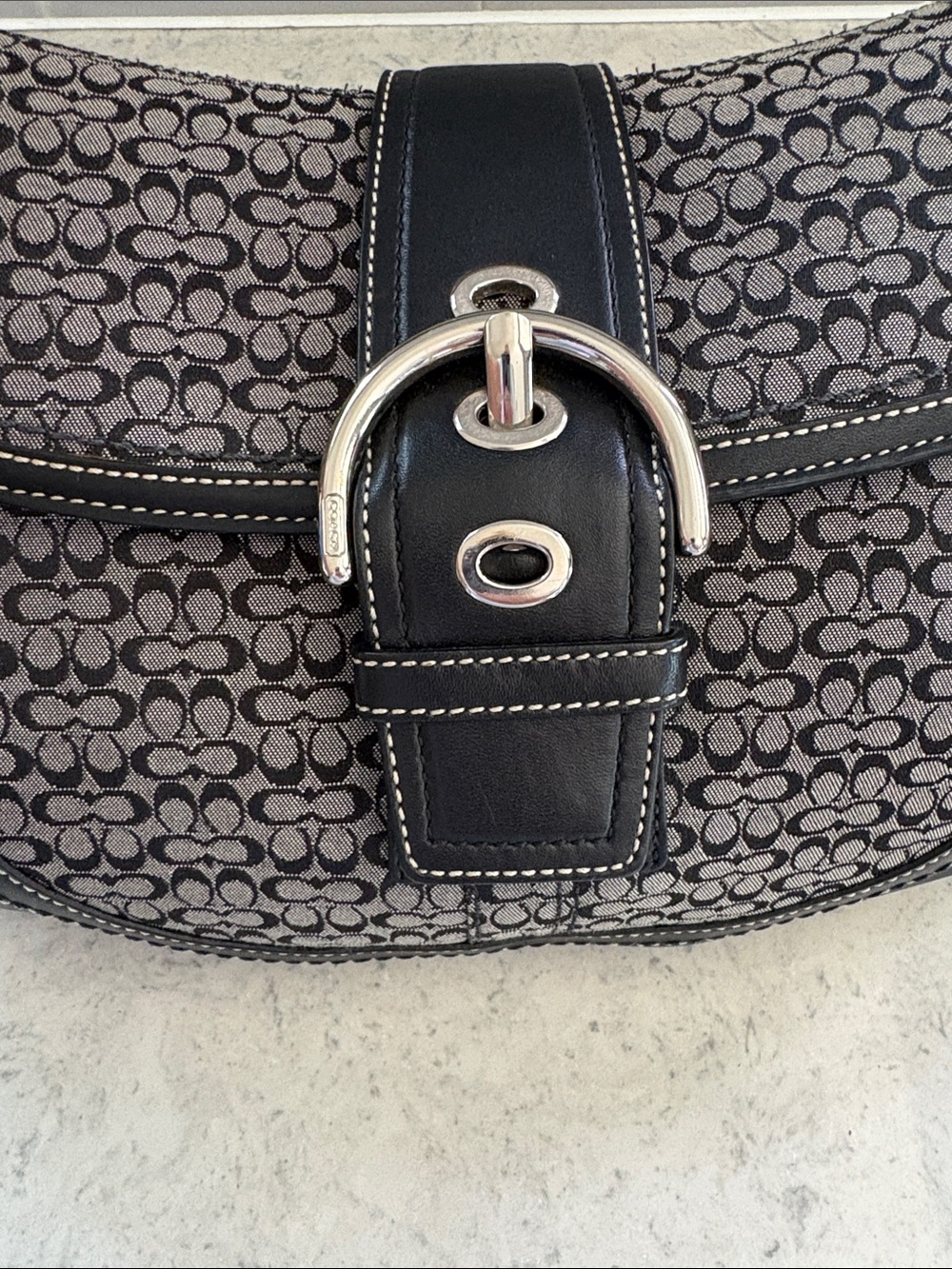 Authentic Coach Soho F10926 Black Gray Signature C Canvas Y2K Shoulder Bag - Picture 8 of 16